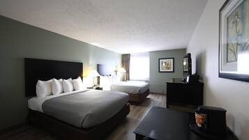 Phòng Tiêu chuẩn, 2 giường cỡ queen, không hút thuốc | Trang trí khác biệt, bàn, khu vực làm việc phù hợp cho laptop