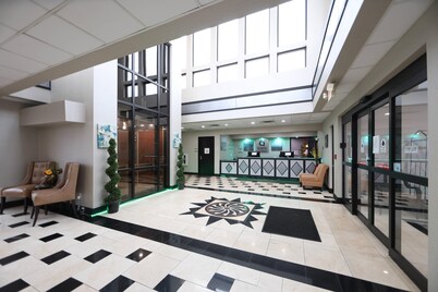 Quality Inn & Suites Mattoon South