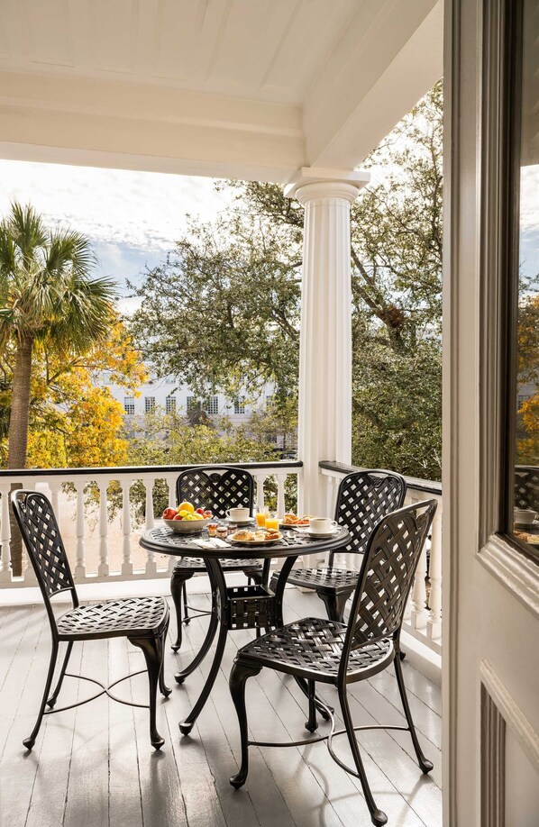 Jasmine House Parlour Suite | Terrace/patio