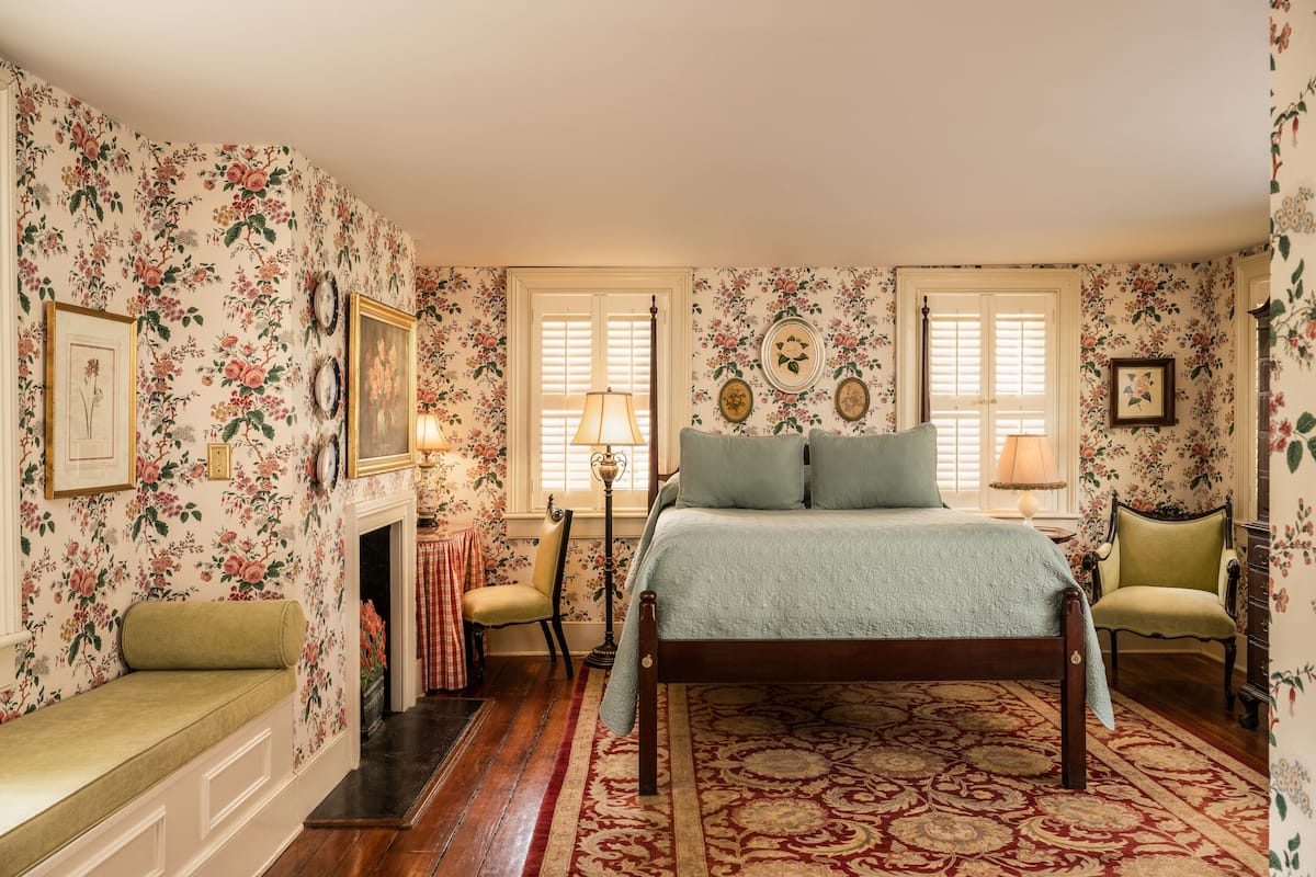 Carriage House Queen | 1 bedroom, premium bedding, in-room safe, individually decorated