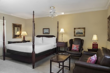 Deluxe King Exterior View | In-room safe, individually decorated, individually furnished at Indigo Inn