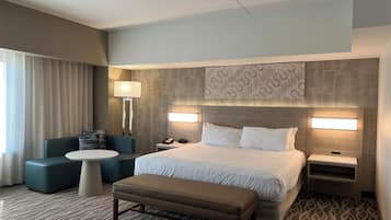 Suite, 1 King Bed (Junior Suite)