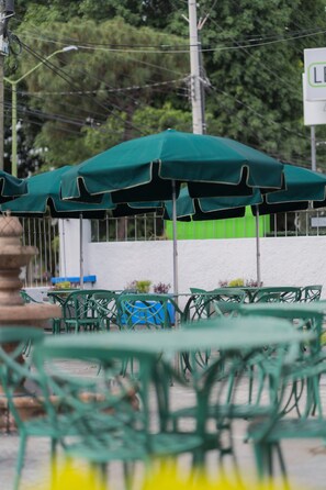 Terrace/patio - Expo Hotel Guadalajara (Guadalajara)