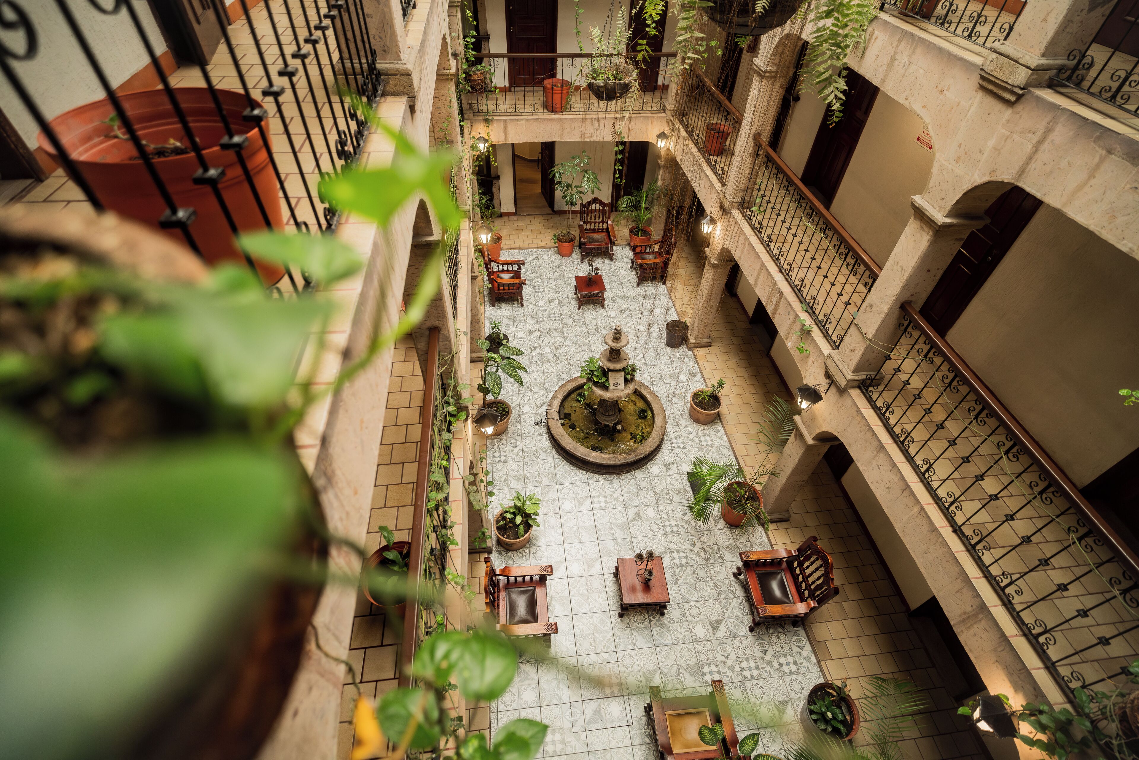 Double Room 4 | Área de sala de estar | Televisión de pantalla plana de 32 pulgadas con canales por cable 