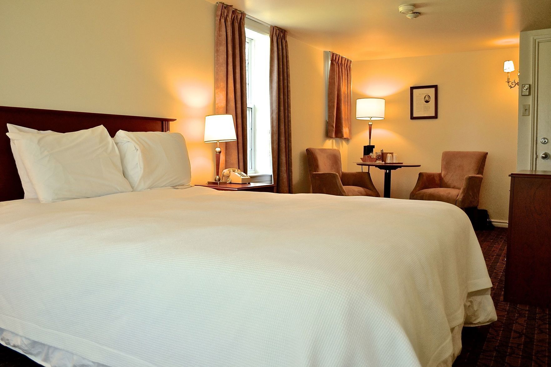 Premium bedding, pillowtop beds, iron/ironing board, free WiFi