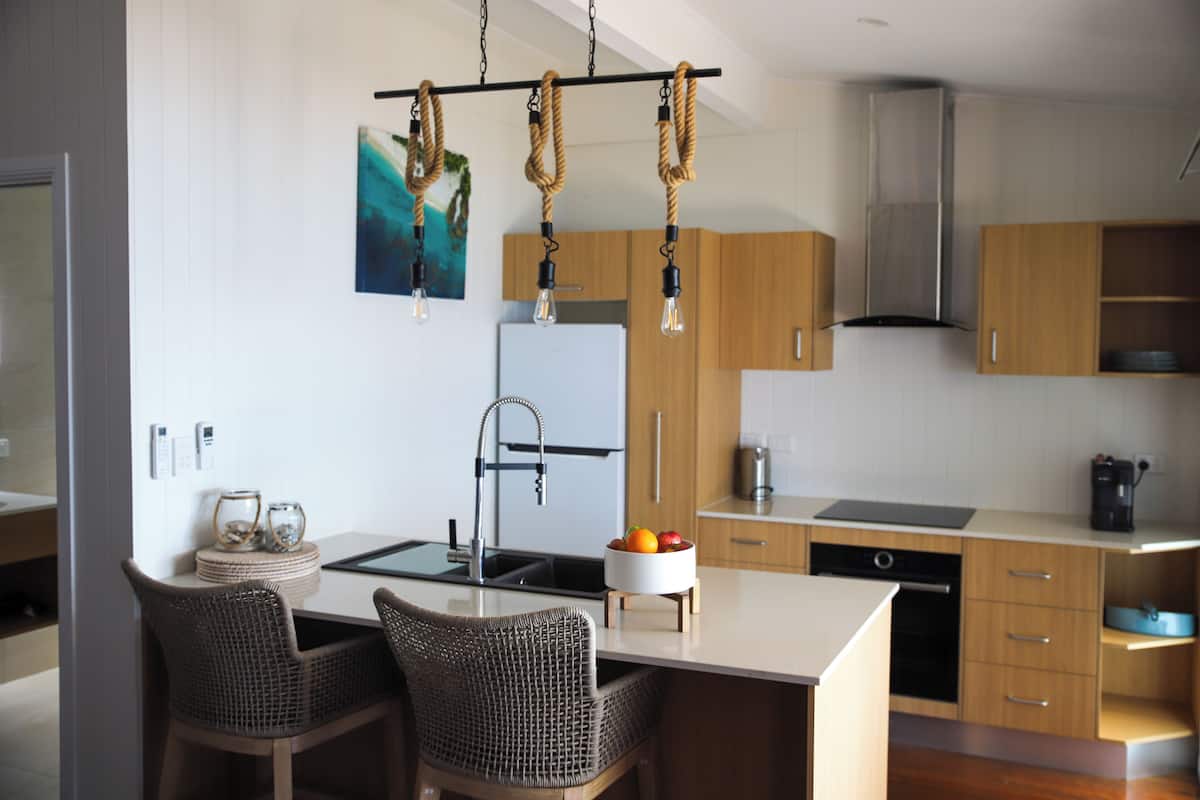 deluxe villa, 2 bedrooms, ocean view, beachfront | private kitchen | electric kettle