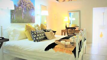 Suíte estúdio luxo, 2 quartos, para não fumantes, no piso térreo (Shikwari Knobthorn) | 1 quarto, roupas de cama de algodão egípcio, roupas de cama premium