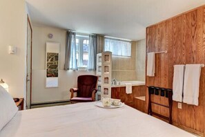 Double Room (Namur)