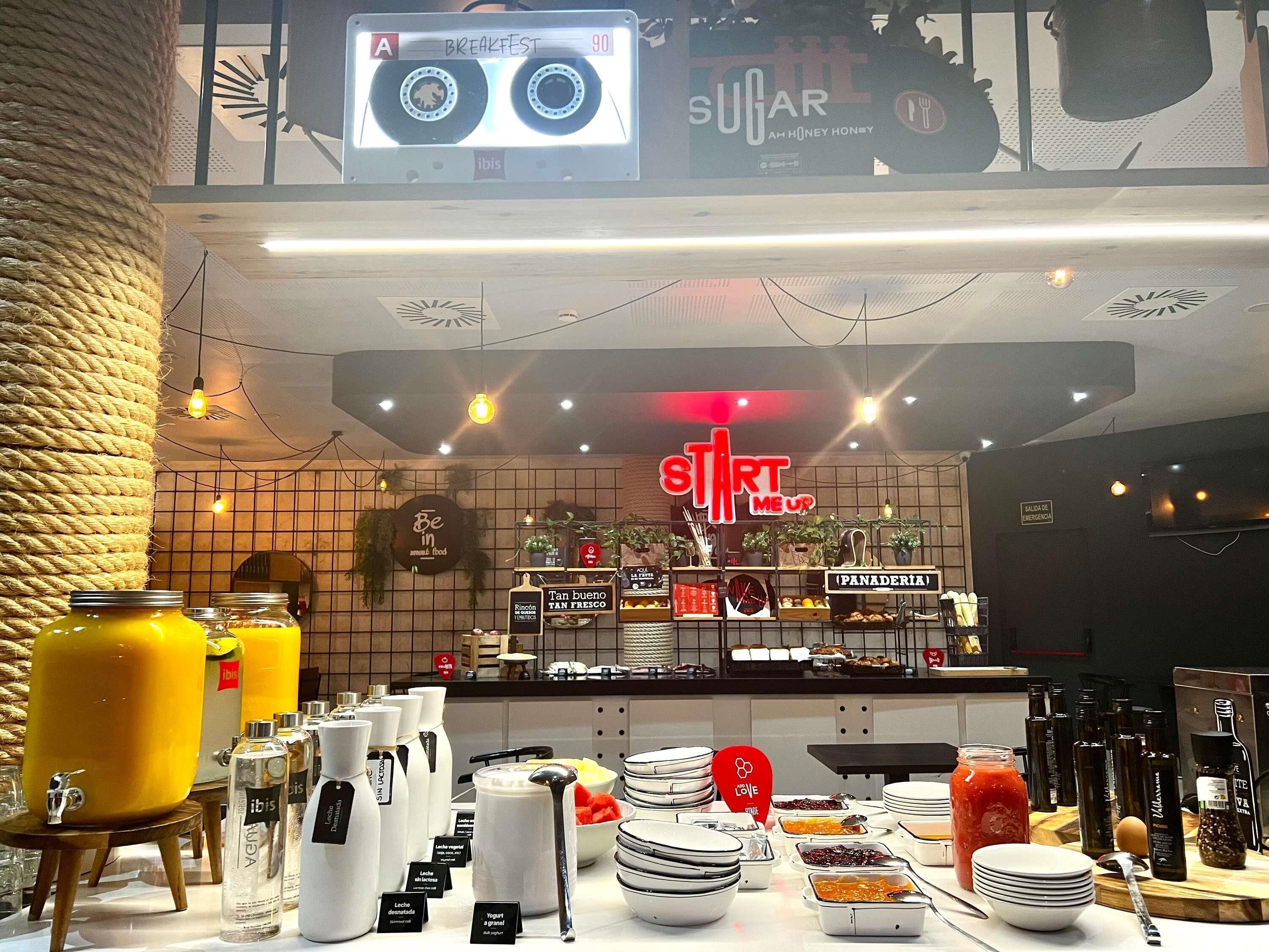 buffet breakfast on weekends (eur 8.25 per person)