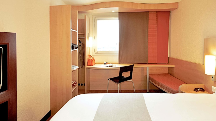 ibis Oviedo