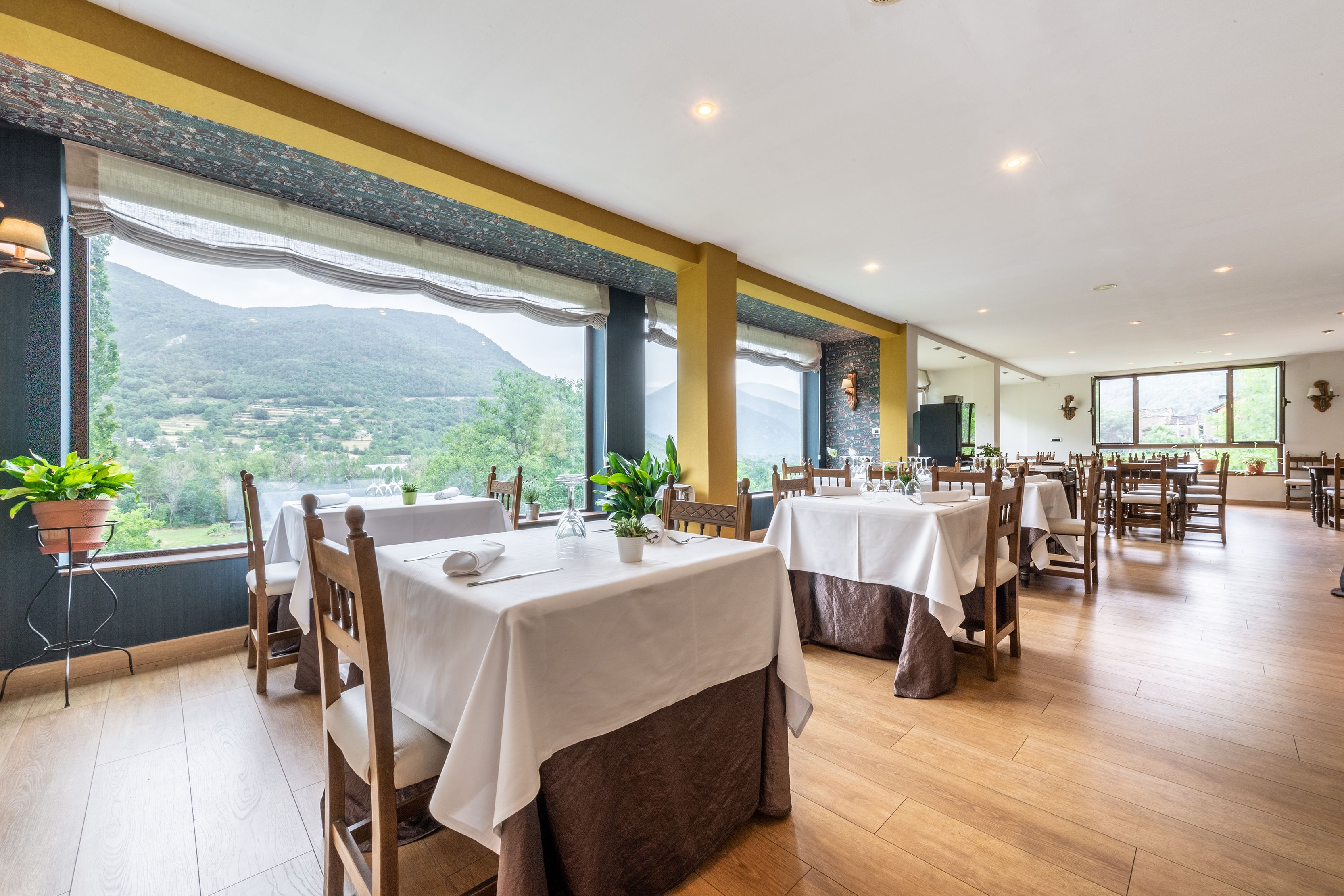 daily buffet breakfast (eur 8.5 per person)