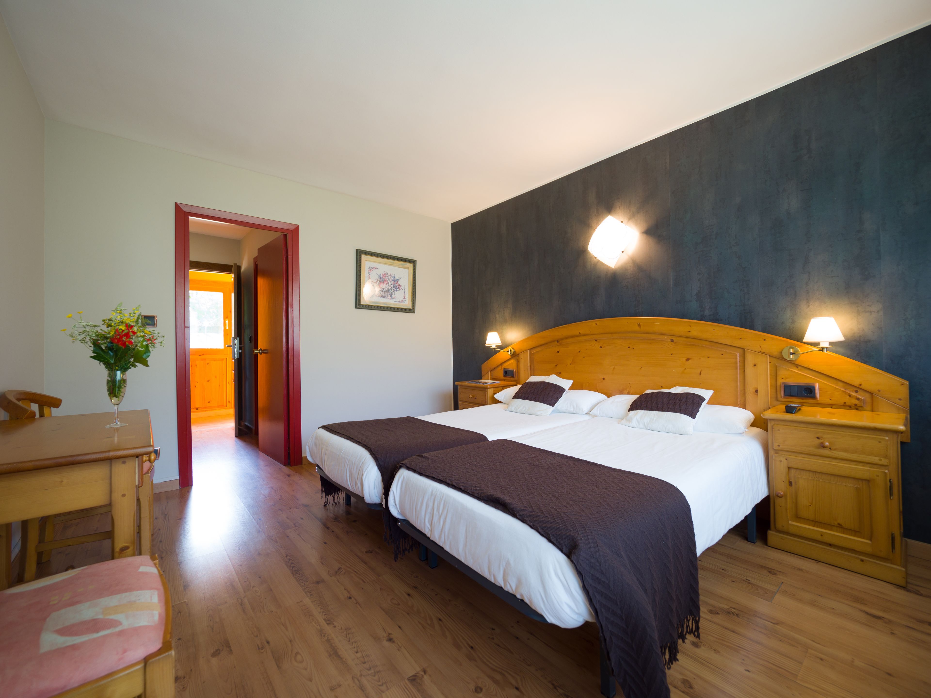 superior double room | down duvets, minibar, in-room safe, desk