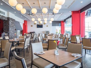 Frokost, lunsj og middag serveres