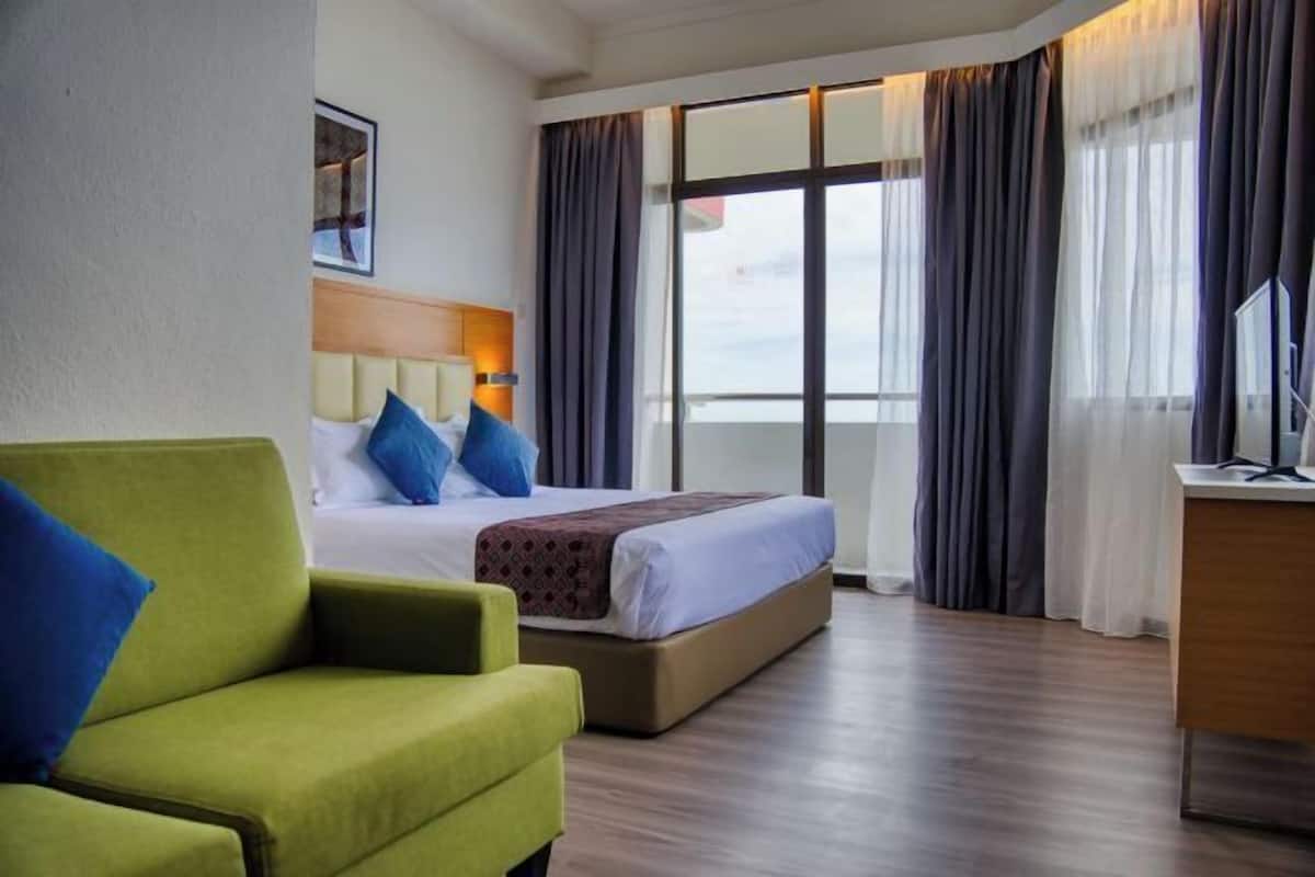 In-room safe, iron/ironing board (on request), free WiFi
