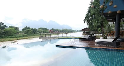 Inthira Vang Vieng