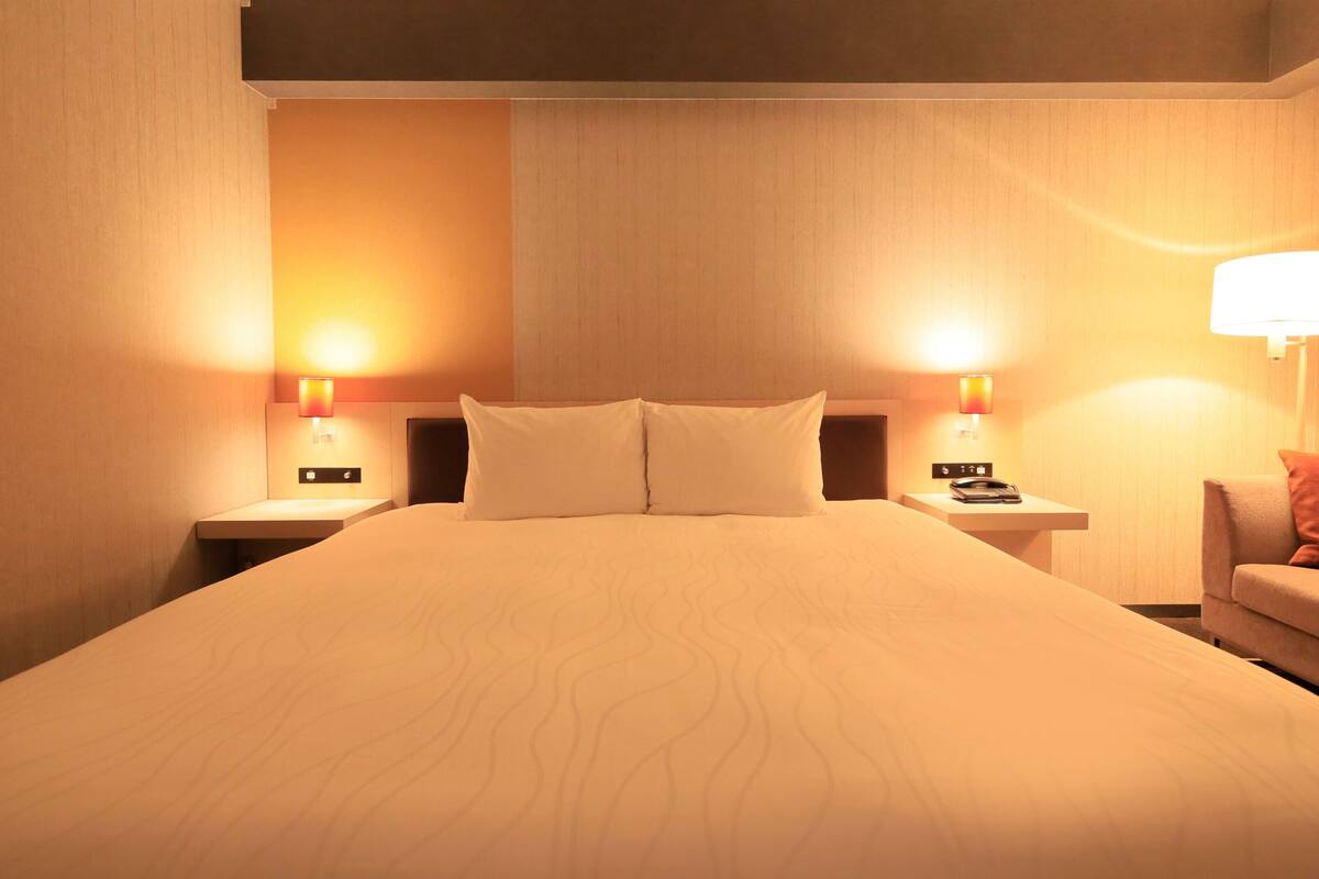 Couette en duvet d'oie, bureau, rideaux occultants, Wi-Fi gratuit