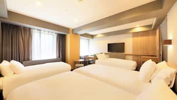 Forth Room (2 Semi Double Bed + 1 Single Bed + 1 Sofa bed), Non Smoking | Egyptian cotton sheets, premium bedding, down duvets, desk
