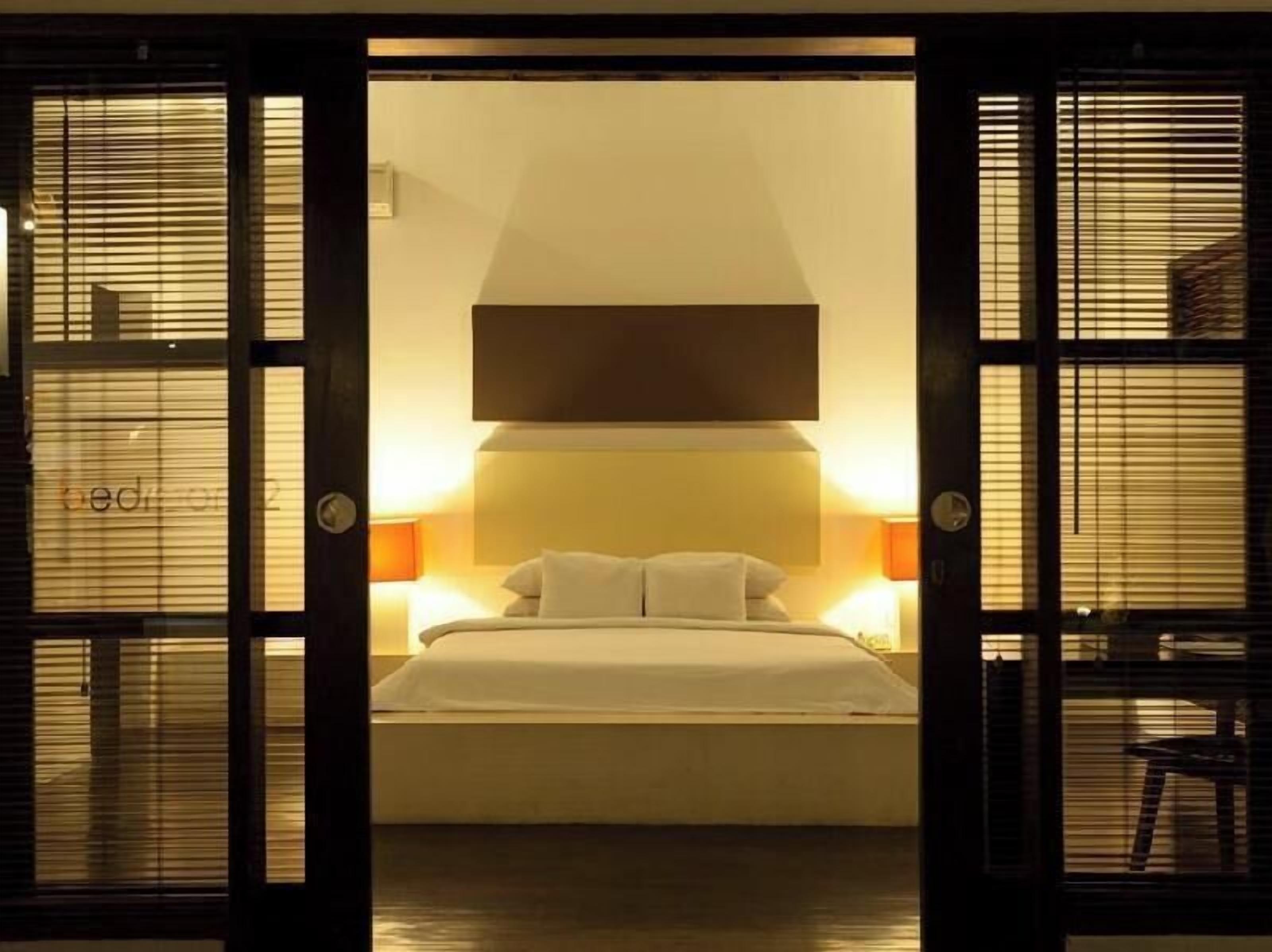 Minibar, pengeskab på værelset, skrivebord, gratis baby-/barnesenge