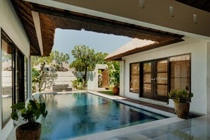 Salle de soins pour les couples, soins du corps, aromathérapie