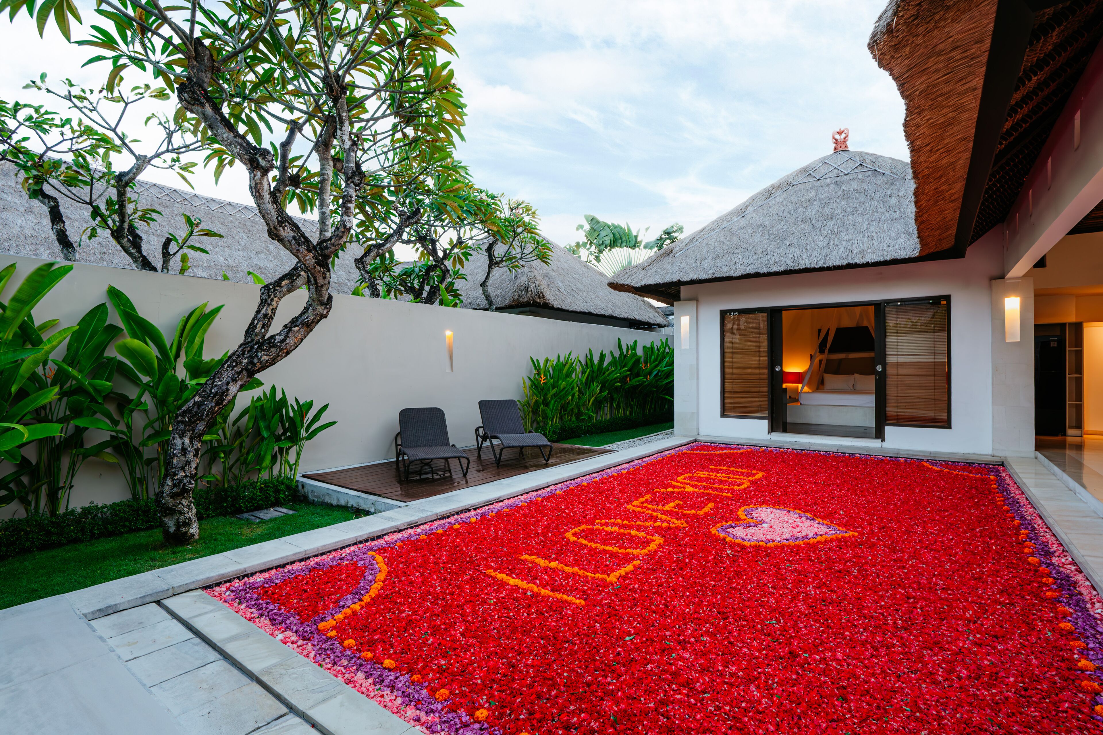 Kolam renang outdoor