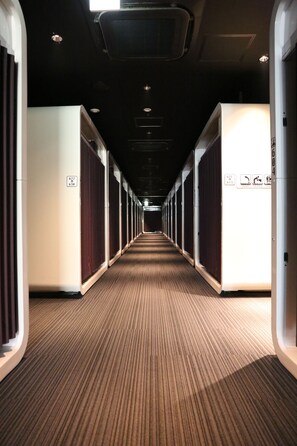 Hallway - First Cabin Midousuji - Namba (Osaka)