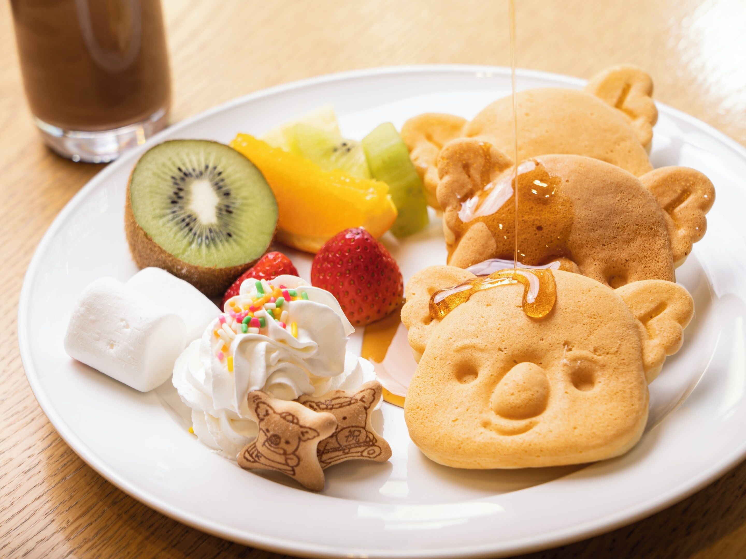 daily buffet breakfast (jpy 2500 per person)