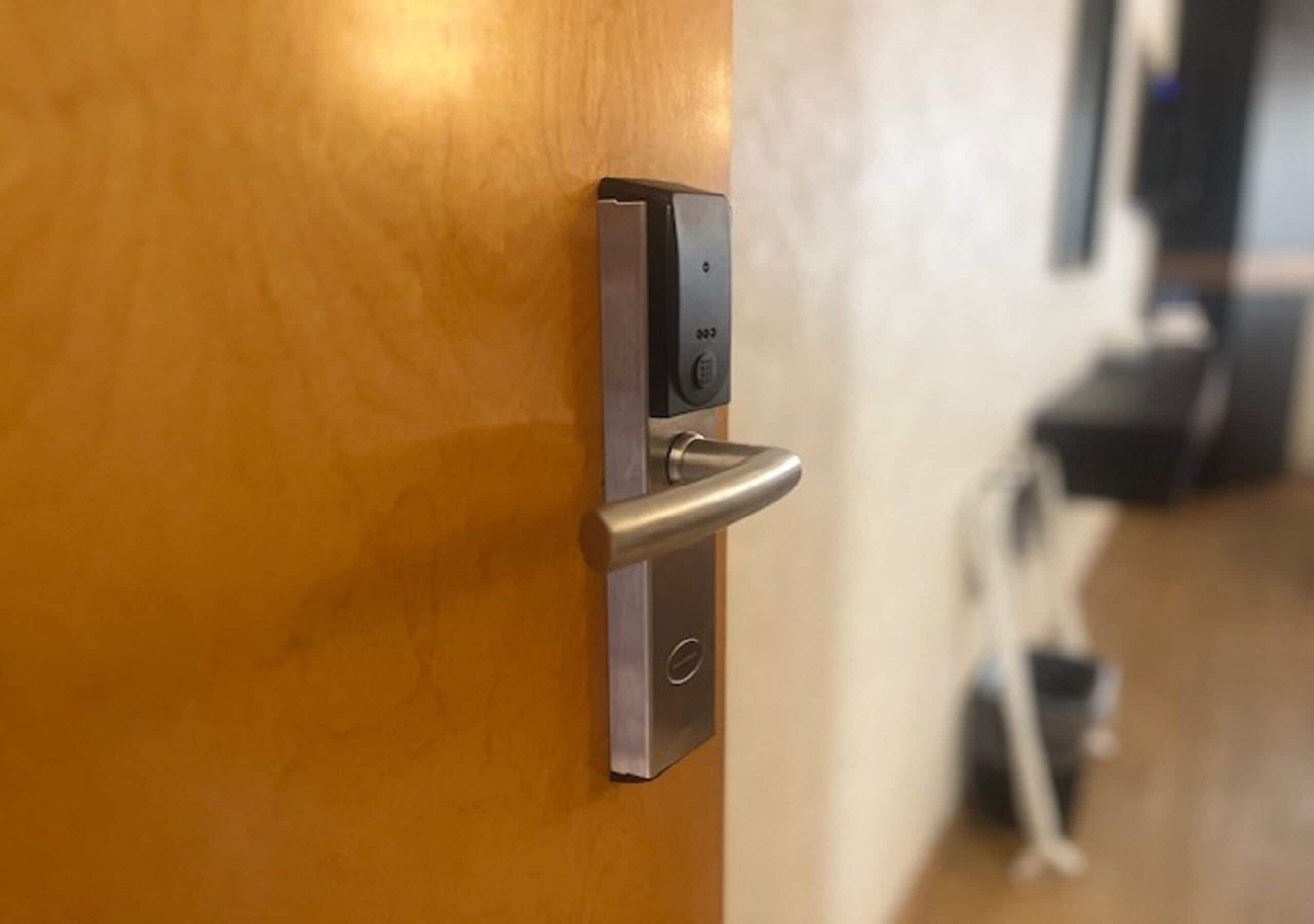 standard room | 1 bedroom, in-room safe, soundproofing, iron/ironing board