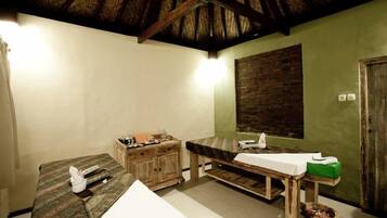 Kroppsbehandlinger, aromaterapi, kroppsskrubb og ansiktsbehandlinger