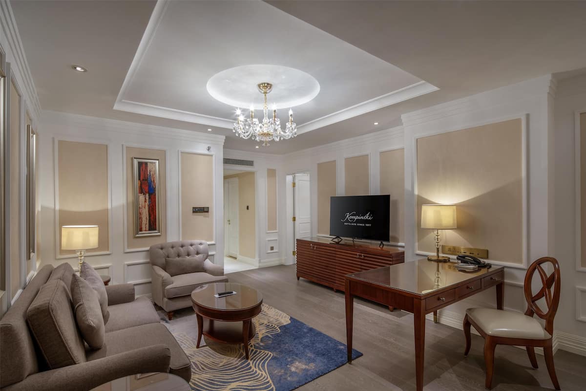 Suite, 1 King Bed, River View | Minibar, in-room safe, desk, laptop workspace