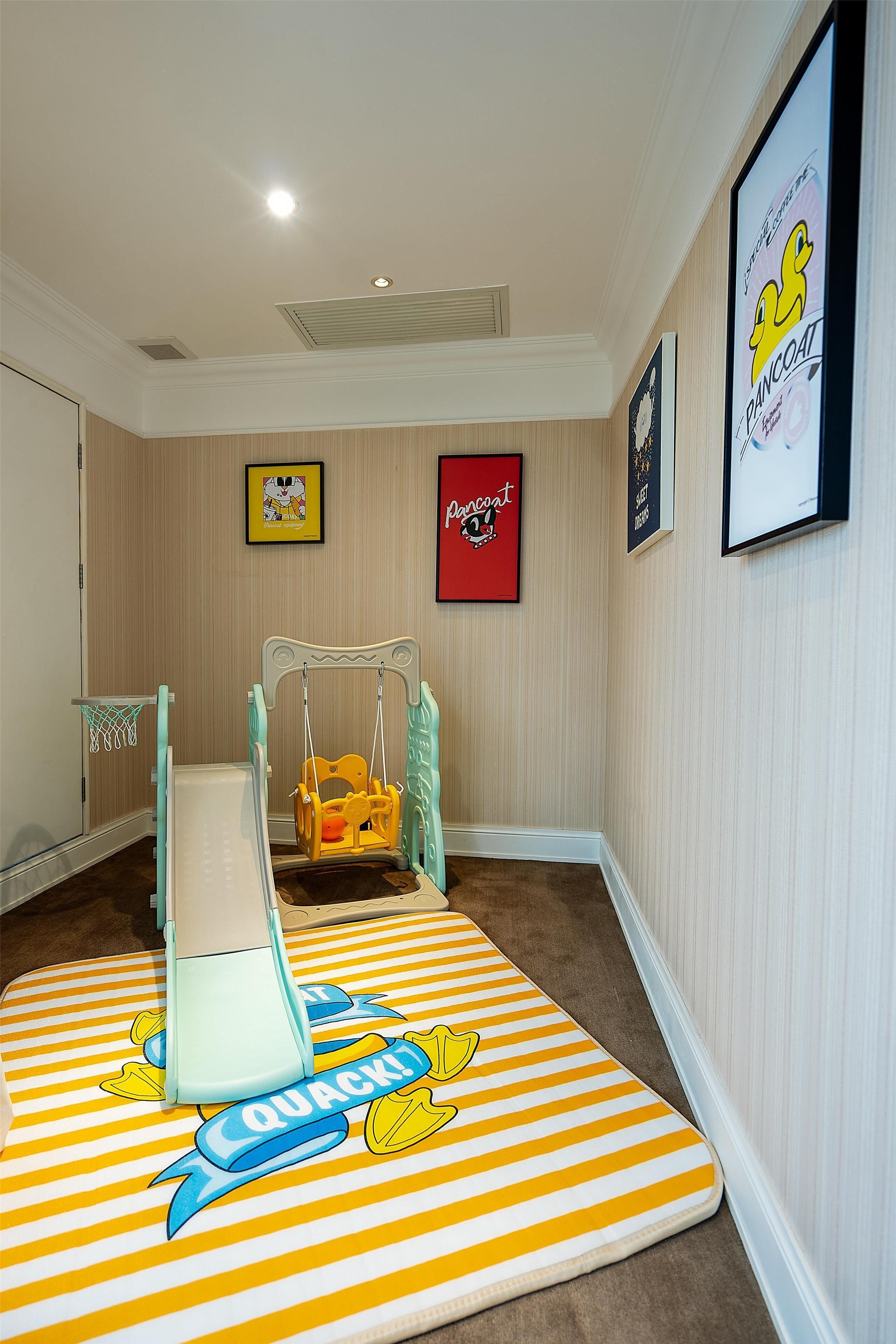 minibar, in-room safe, desk, laptop workspace