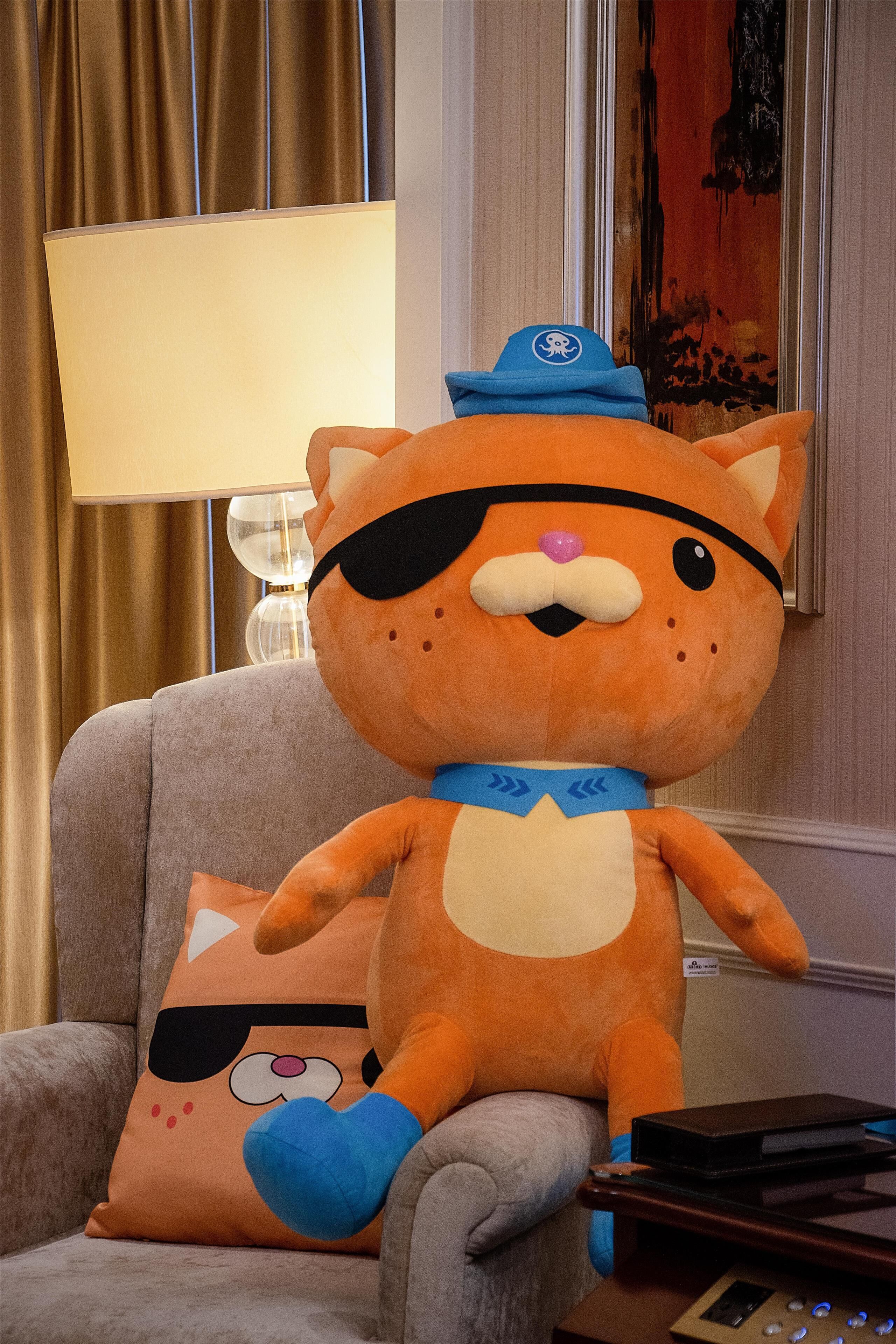 minibar, in-room safe, desk, laptop workspace