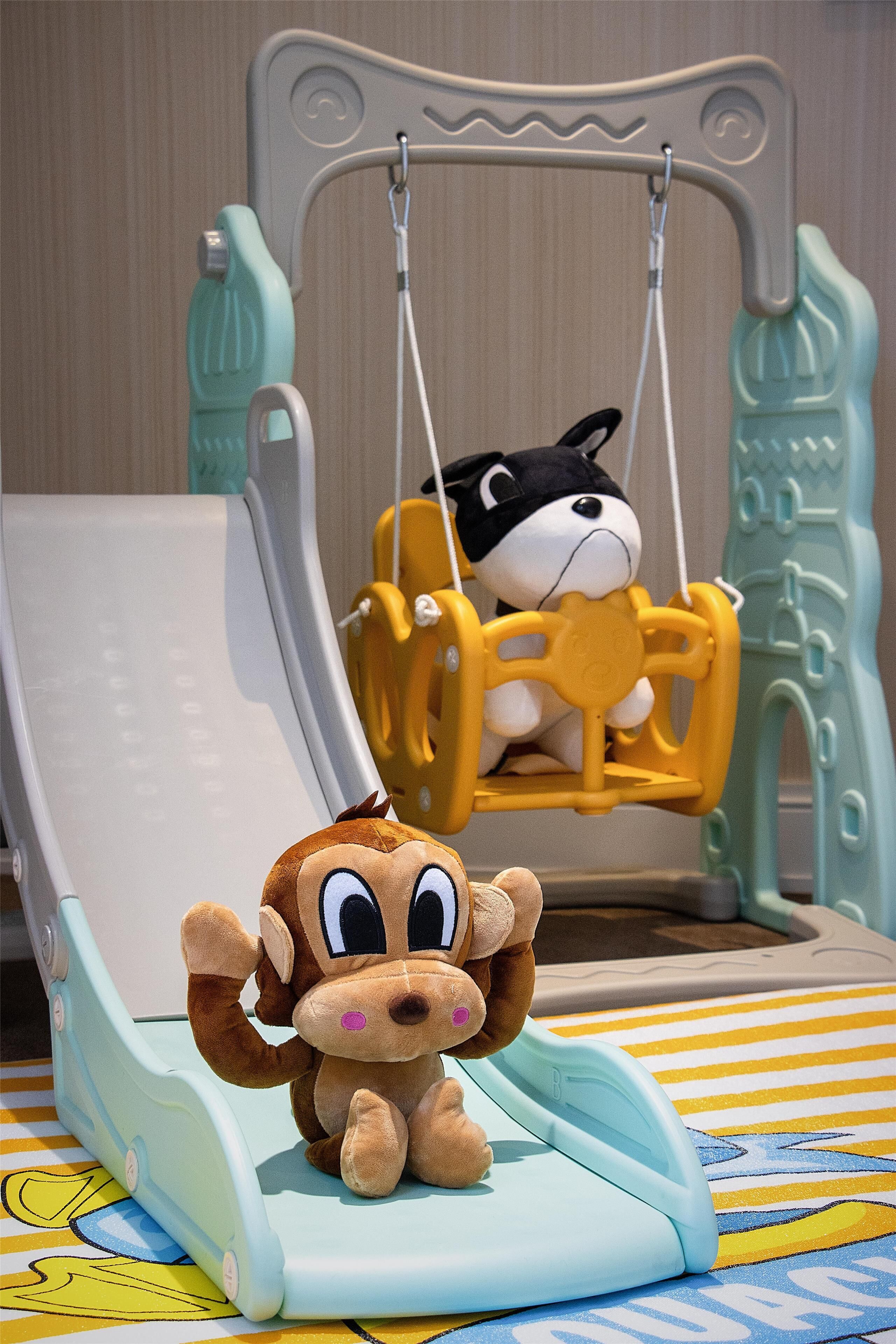 minibar, in-room safe, desk, laptop workspace