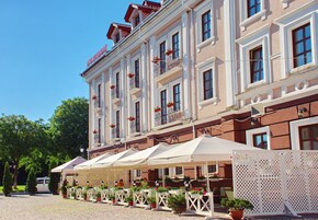 Fachada da propriedade