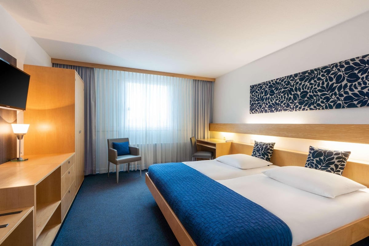 In-room safe, desk, laptop workspace, blackout drapes