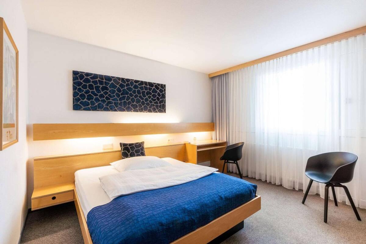 In-room safe, desk, laptop workspace, blackout drapes