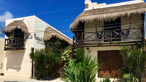 Unclassified image, 3 of 53, button - Lo Nuestro Petit Hotel (Tulum)