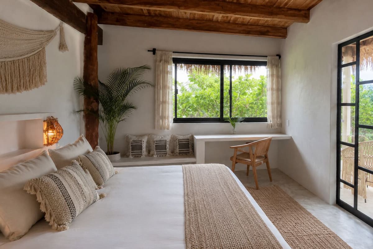 In-room safe, WiFi, bed sheets