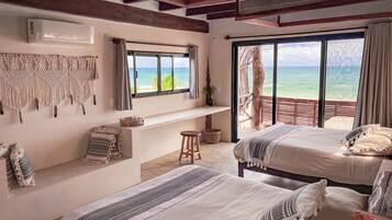 Double Room with Beachfront view (with two beds) | In-room safe, WiFi, bed sheets