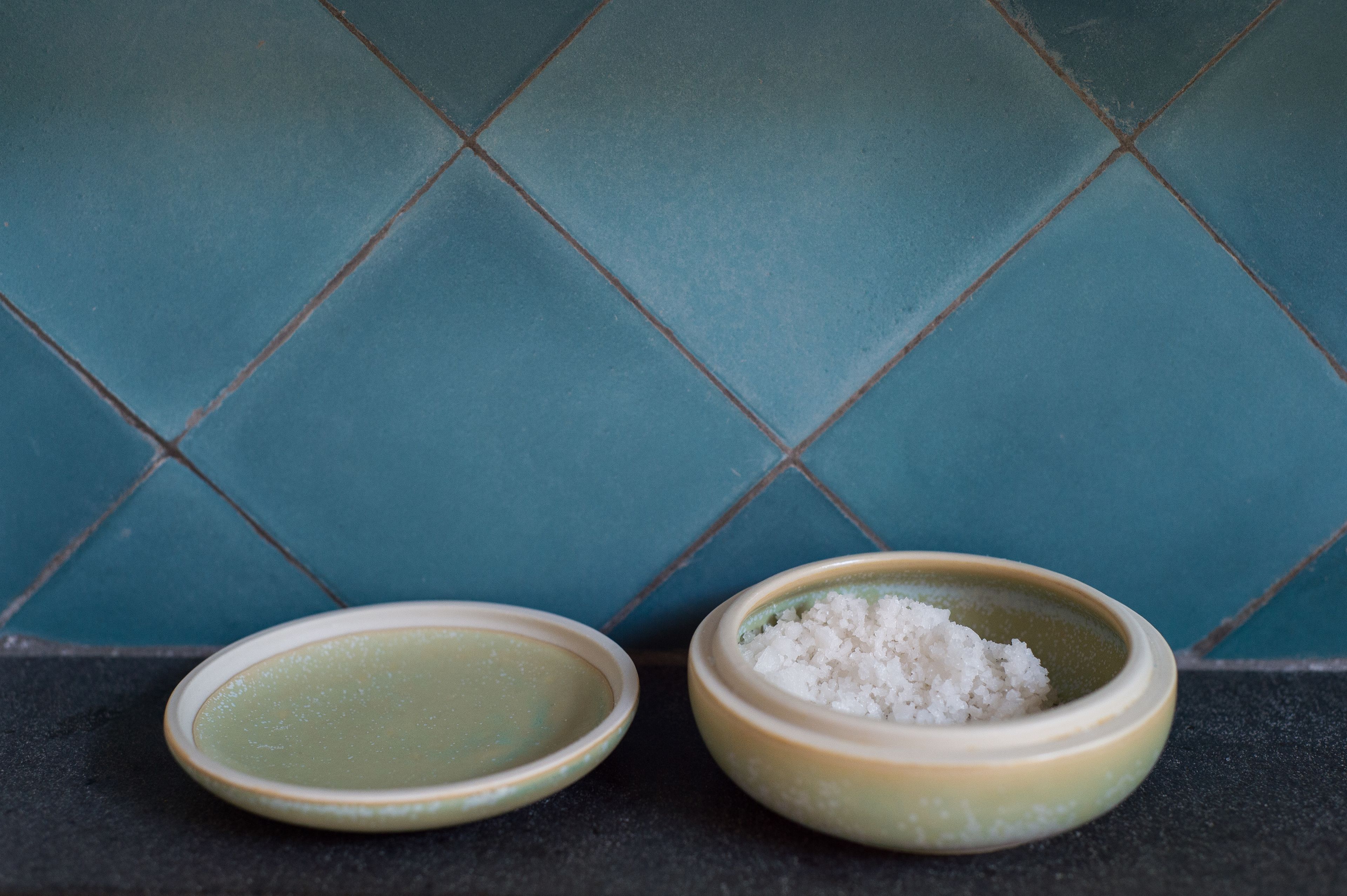 superior double or twin room, garden view | bathroom | shower, free toiletries, hair dryer, bathrobes