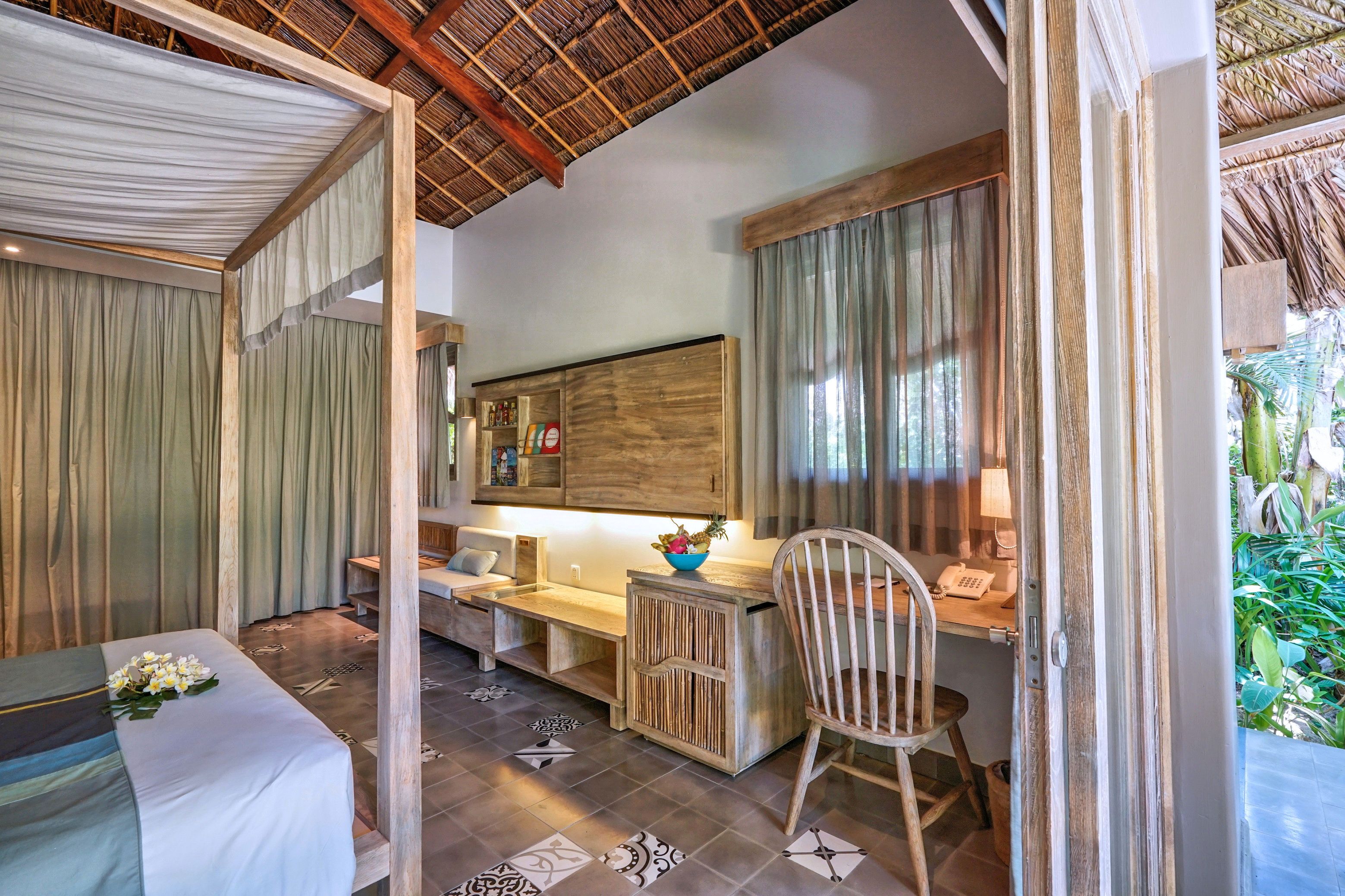 superior double or twin room, garden view | premium bedding, down duvets, minibar, in-room safe