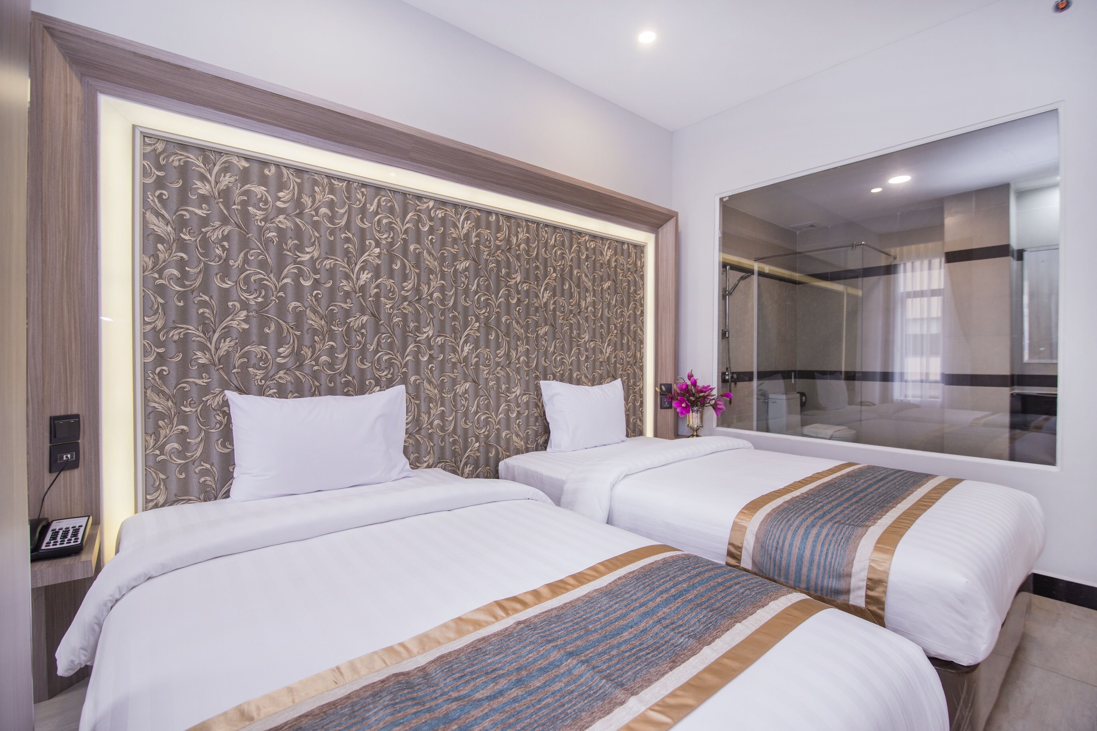 deluxe twin room | 1 bedroom, premium bedding, down duvets, select comfort beds