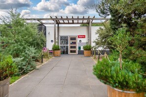 Property entrance - Stayokay Egmond - Hostel (Egmond-Binnen)