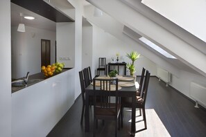 Dụng cụ pha cà phê/trà, ấm điện 