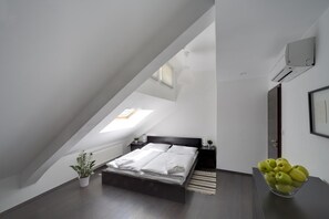 Minibar, in-room safe, desk, blackout drapes