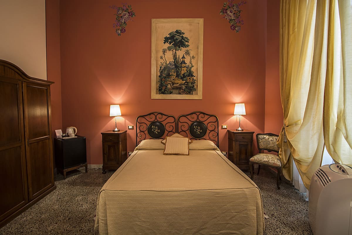 1 bedroom, free minibar, in-room safe, individually decorated