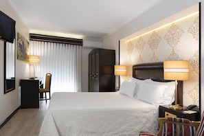 Double or Twin Room (Single Use )