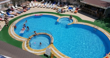 Golden Moon Apart Hotel