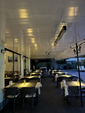 Serveert diner, internationale gerechten