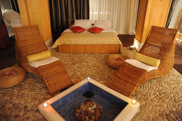 Minibar, soundproofing, free WiFi