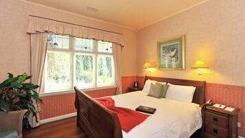 Suíte | Roupas de cama de algodão egípcio, cofres nos quartos